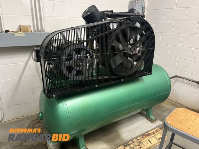 Lot 30-no - 15 H.P. Air Compressor  H19310A World Motor us electric motor, 15 hp air compressor in working condi...