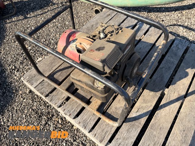 Lot 30-4096 - Master Mechanic MM3000 Generator Gas Powered Recoil Start