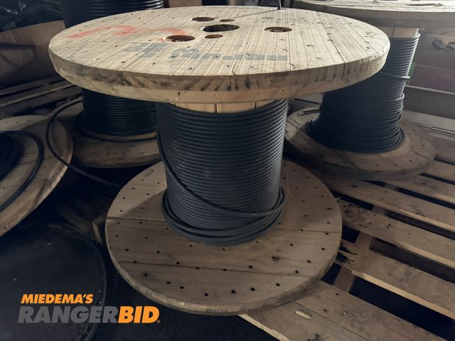 Lot 30-5726 - (1) partial spool of 7 strand, 3 gauge copper cable.