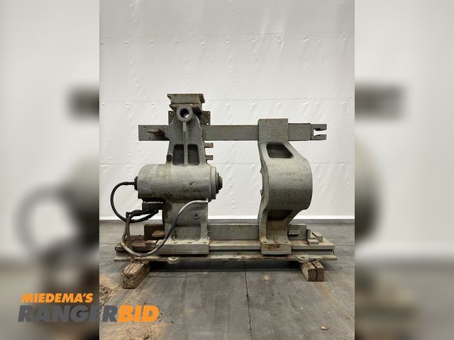 Lot 30-16632 - Horizontal 400 Ton Hydraulic Press