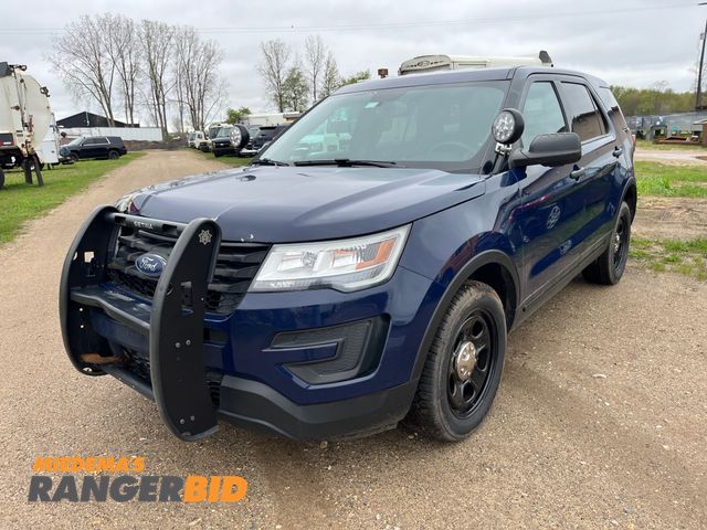 Lot 30-2106 - 2017 Ford Explorer with a 3.7L V6 DOHC 24V engine. Police SUV AWD