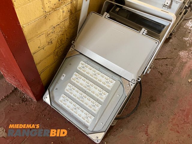 Lot 30-2198 - Lot of parking lot lights shown including 20 LED