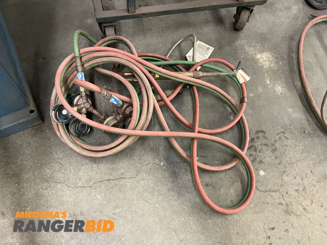 Lot 30-4615 - Acetylene Torch kit