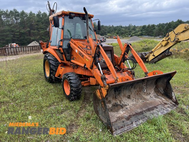 Lot 30-1747 - Case 580K 4x4 Extendahoe Backhoe Loader