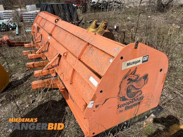 Lot 30-2089 - Buyers ScoopDogg Snow pusher
