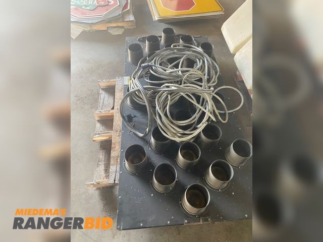 Lot 30-10654 - Lighted Arrow Board Arrow Board 4' By 8' Lighted arrow Board with wiring, Working condition unknown....