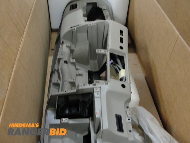 Lot 30-4862 - 1 New New in box OEM dash panel assembly part # A22-51037-010.  Purchased for a 2003 Sterling LT...
