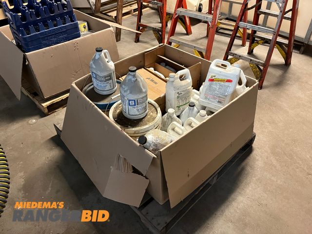 Lot 30-3557 - Lot includes everything on this pallet. Cleaners and more.