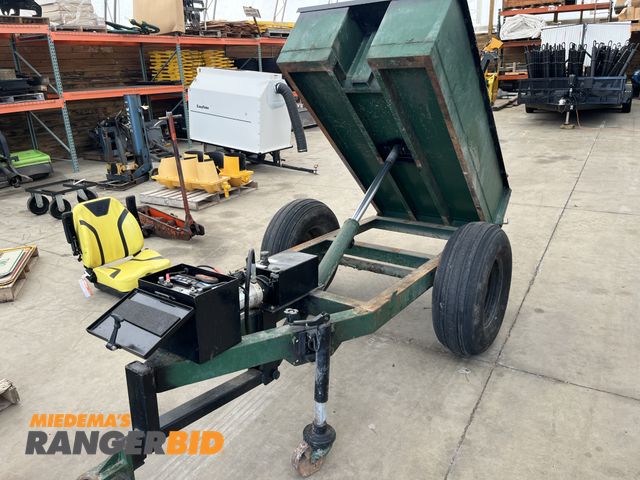 Lot 30-4134 - Dump bed trailer with electric dump