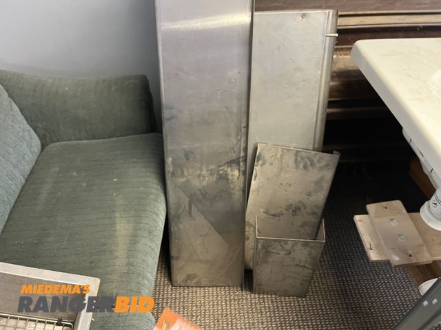 Lot 30-4576 - Stainless Steel Work Tops Stainless Steel