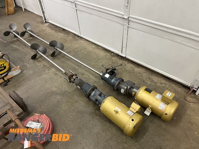 Lot 30-4614 - Fusion Mixer PG-9C-3 with 5hp motor and gearbox