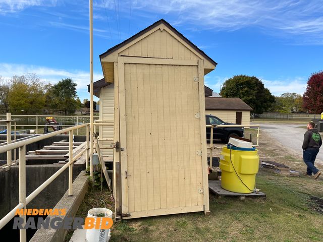 Lot 30-3738 - (1) Insulated Pump House / Storage Shed