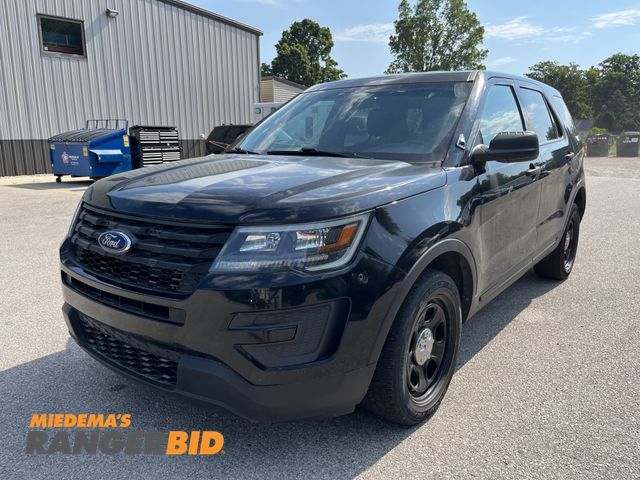 Lot 30-721 - 2016 Ford Explorer with a 3.7L V6 DOHC 24V engine. Police AWD