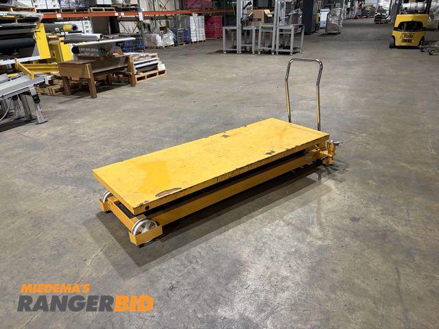 Lot 30-269 - Wesco TG100 Rolling Scissor Lift Table, 80" x 30" Platform, 2200 lbs Capacity, Foot Pedal is broken,...