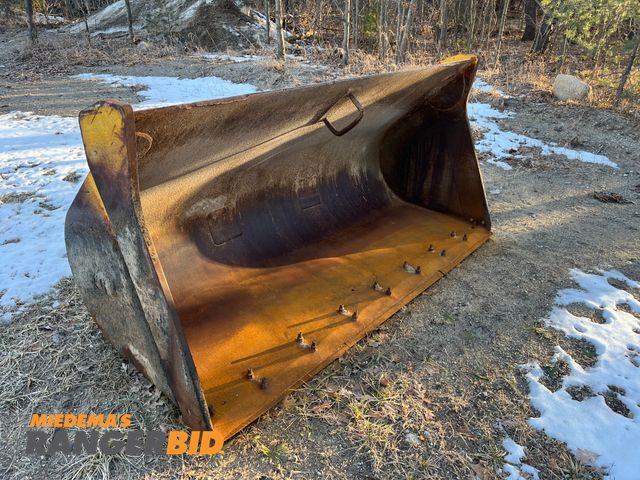 Lot 30-4817 - Loader Bucket Bucket is a little rough. Seller will load.