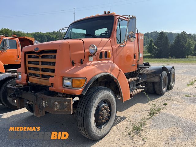 Lot 30-1068 - 1999 Sterling LT9511 6x4 Heavy Spec Day Cab Semi Truck
