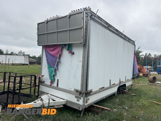 Lot 30-54615 - 1983 Otterbache Alum-A-Body Carnival Trailer