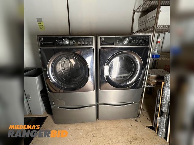 Lot 30-14 - New Kenmore Elite 796.41583410 Washer & Dryer Set