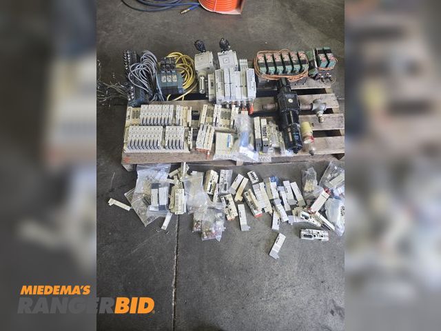 Lot 30-2658 - Large lot of NOS and used Solenoid Valves from SMC, Pneumatics, Mac &amp; Festo.  Mostly 24 VDC but ...