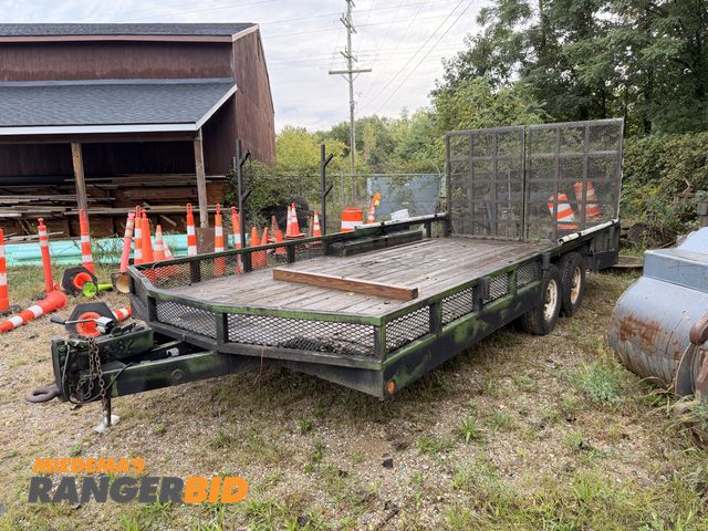 Lot 30-3666 - 1991 Tri-Quest, Inc Equipment Trailer