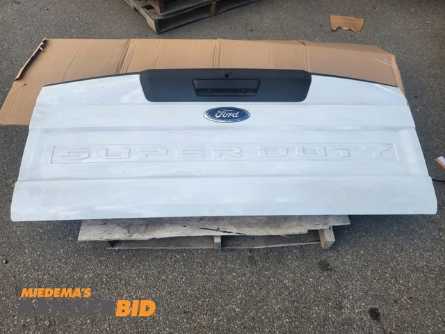 Lot 30-1277 - Ford Tailgate