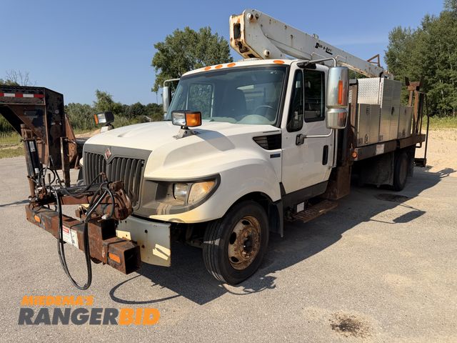 Lot 30-3462 - 2015 International TA005 Terrastar SFA 4x2 Boom Truck / Bucket Truck / Aerial Bucket Truck