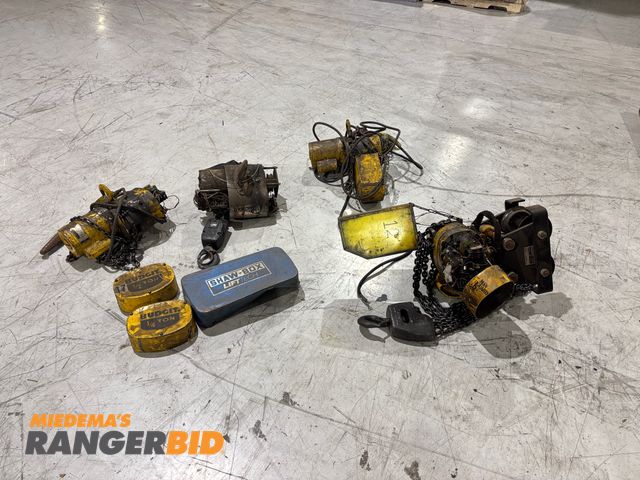 Lot 30-5 - LOT OF (4) Crane Lift Hoists for parts.  Budgit Crane, I-Beam Trolley

Seller will assist with loadi...