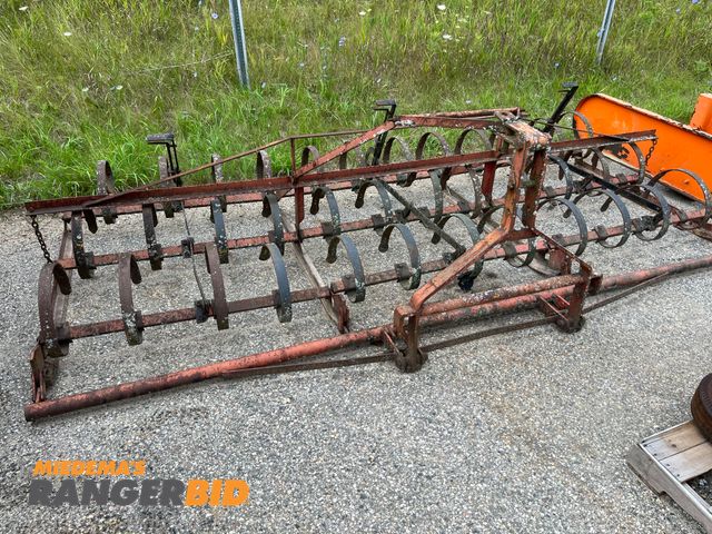 Lot 30-3594 - Knowles 01201 Drag Plow •	Municipality owned
•	Seller will load