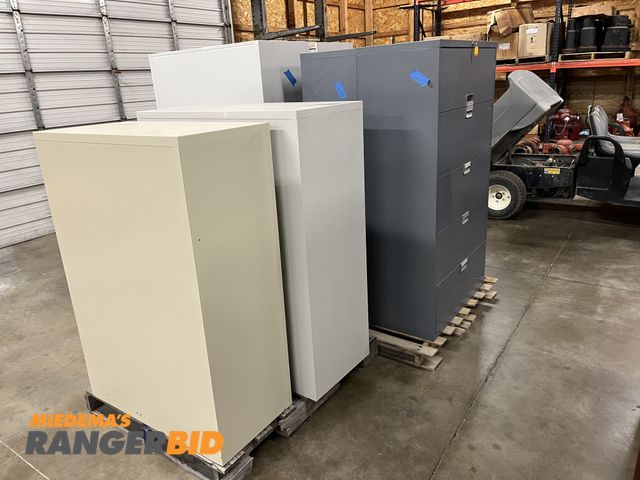 Lot 30-1914 - (6) Cabinets Some are Steelcase