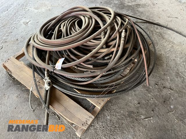 Lot 30-2322 - Pallet of Cables and hoses.