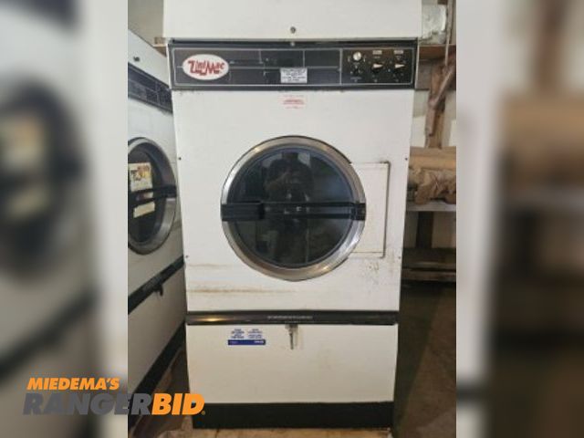 Lot 30-532303 - 1 UniMac DTB50CG Commerical 50 LB dryer Natural gas 50 lb. Hotel dryer. Inspection of the items can ...
