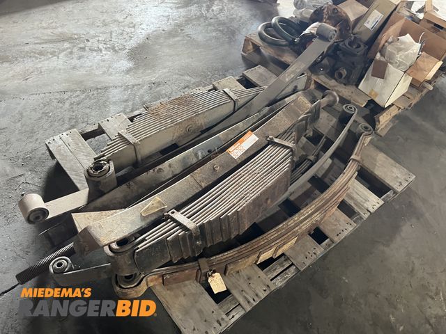 Lot 30-762 - Pallet of truck springs