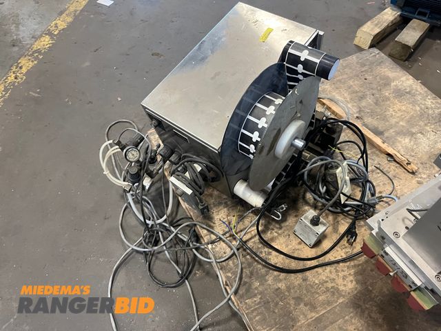 Lot 30-2435 - Label-Aire 2114m Label Maker