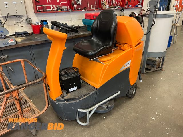 Lot 30-2858 - Taski Swingo  2500, C02500, Series 216, 36" Ride-on Floor Scrubber •	966 hours
•	Municipality owned, regularly serviced, and well maintained.
•	Seller will load