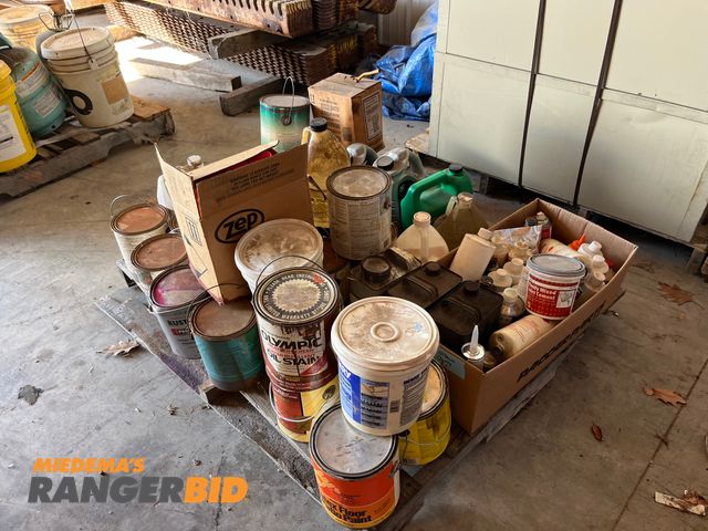 Lot 30-2923 - Pallet of cleaners, and paint.