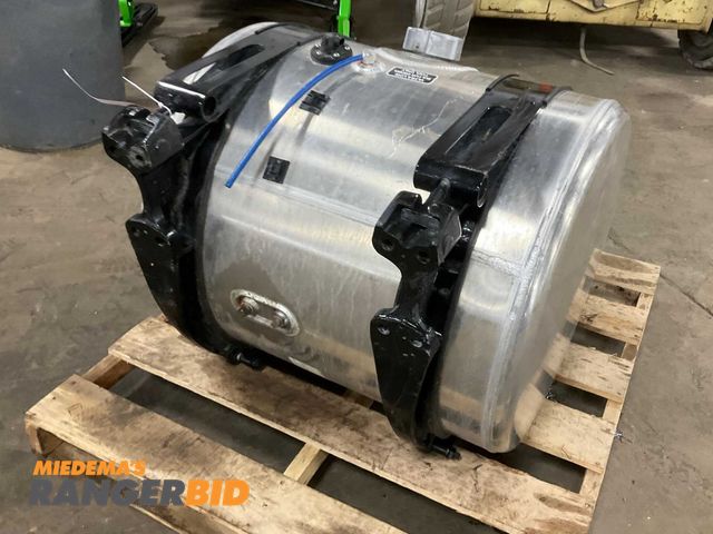 Lot 30-22286 - (1) 60 Gallon Aluminum Fuel Tank off a Western Star, 25”D x 28”L, has tank straps and bracket, used