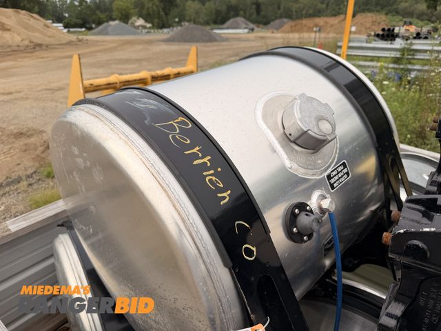 Lot 30-3537 - (1) DTNA 60 Gallon fuel tank with straps.  Came of Western Star