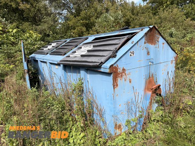 Lot 30-3609 - Leland Recycling roll off dumpster 80" tall x 94" x 16' Metal