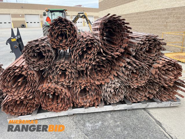 Lot 30-4951 - Pallet of snow fence, each roll is approximately 4' x 50'.