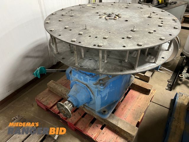 Lot 30-2638 - Amarillo Gearbox GEARBOX,RIGHT ANGLE,MODEL 1110,double reduction 11:1