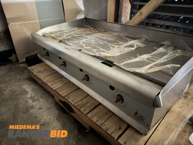 Lot 30-5733 - (1) Cooking Performance Group, item #351GTCPG48NL, 48" countertop griddle (natural gas, 120,000 BTU)...