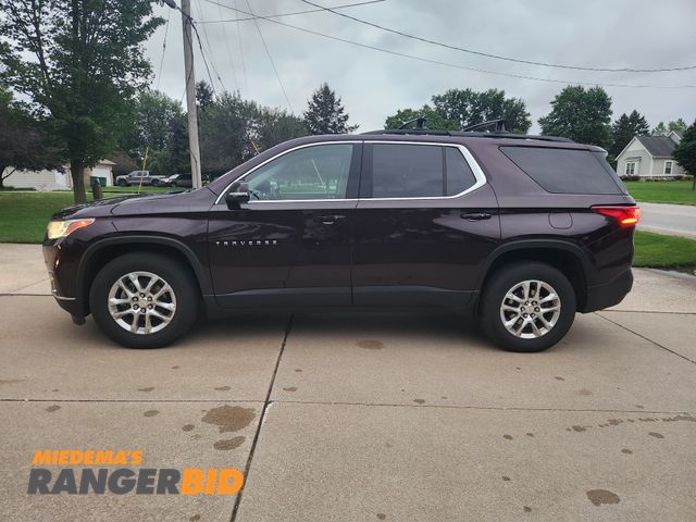 Lot 30-1267 - 2019 Chevrolet Traverse LT SUV AWD Loaded, interior in excellent condition.
Exterior has some dents ...