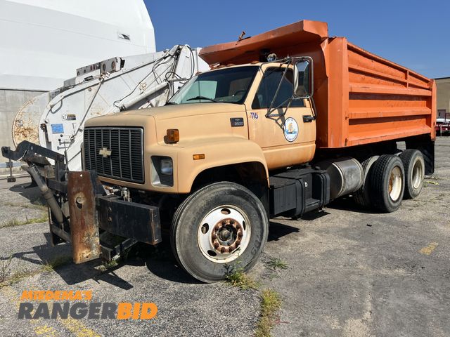 Lot 30-1597 - 1999 Chevrolet C8500 Dump Truck