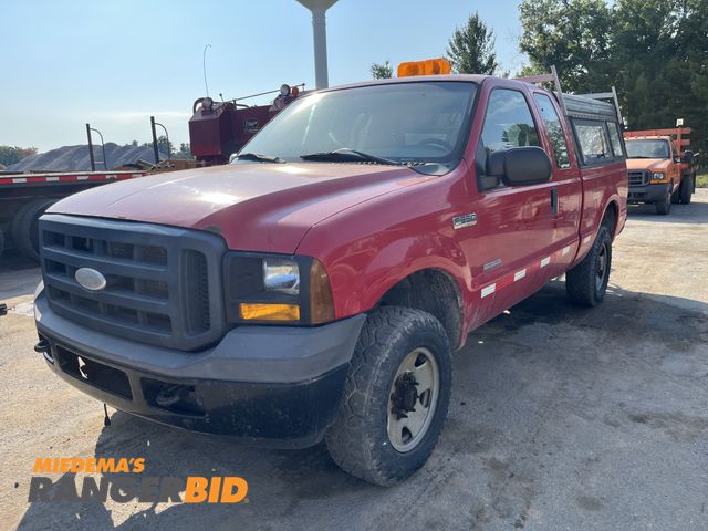 Lot 30-1808 - 2007 Ford F-250 Extended Cab Pickup Truck 4x4