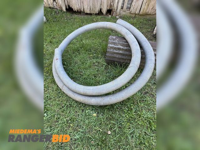 Lot 30-10739 - Steel flex tubing, approx. 4.5”-5” diameter, approx. 25’ long.