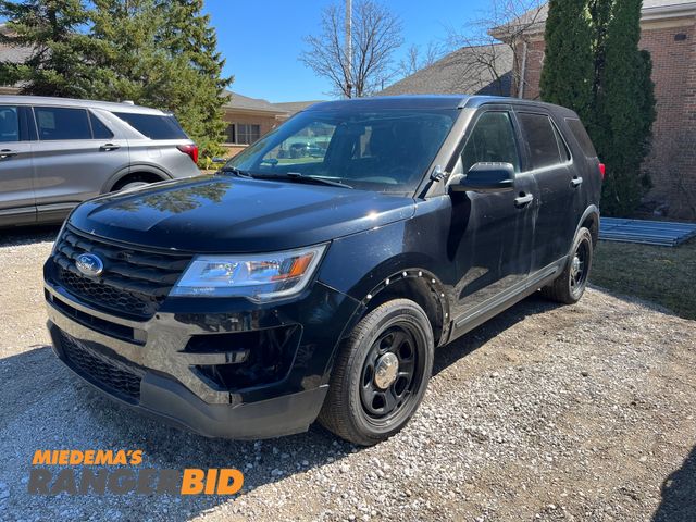 Lot 30-477 - 2018 Ford Explorer with a 3.7L V6 DOHC 24V engine. Police SUV AWD