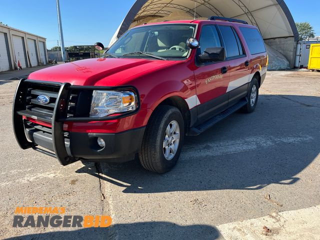 Lot 30-3502 - 2014 Ford Expedition with a 5.4L V8 SOHC 16V FFV engine. EL XLT 4WD 4x4