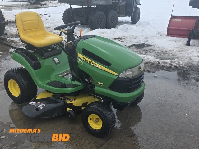 Lot 30-10870 - John Deere L110 Riding Lawn Mower Used working lawn mower
42" deck

runs and mows