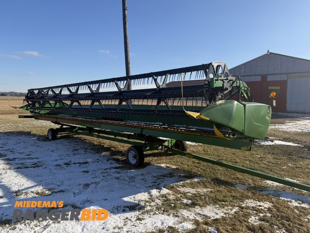 Lot 30-1316 - John Deere 635FD 35' Flex Draper Bean Head