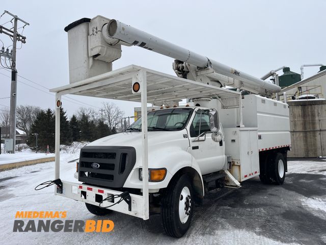 Lot 30-4633 - 2005 Ford F-750 56' Boom Truck / Bucket Truck / Aerial Bucket Truck with Dump